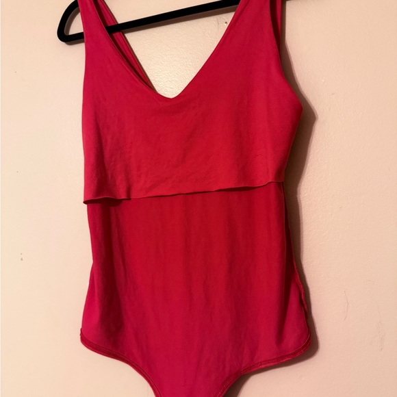 Gaze Scarlet Sleeveless bodysuit - Picture 3 of 5